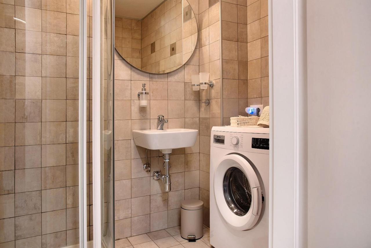 Efihouse Lago Maggiore Apartment Luino Ngoại thất bức ảnh